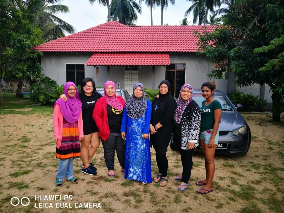 Relaxs Homestay كوتا بْهارو الغرفة الصورة