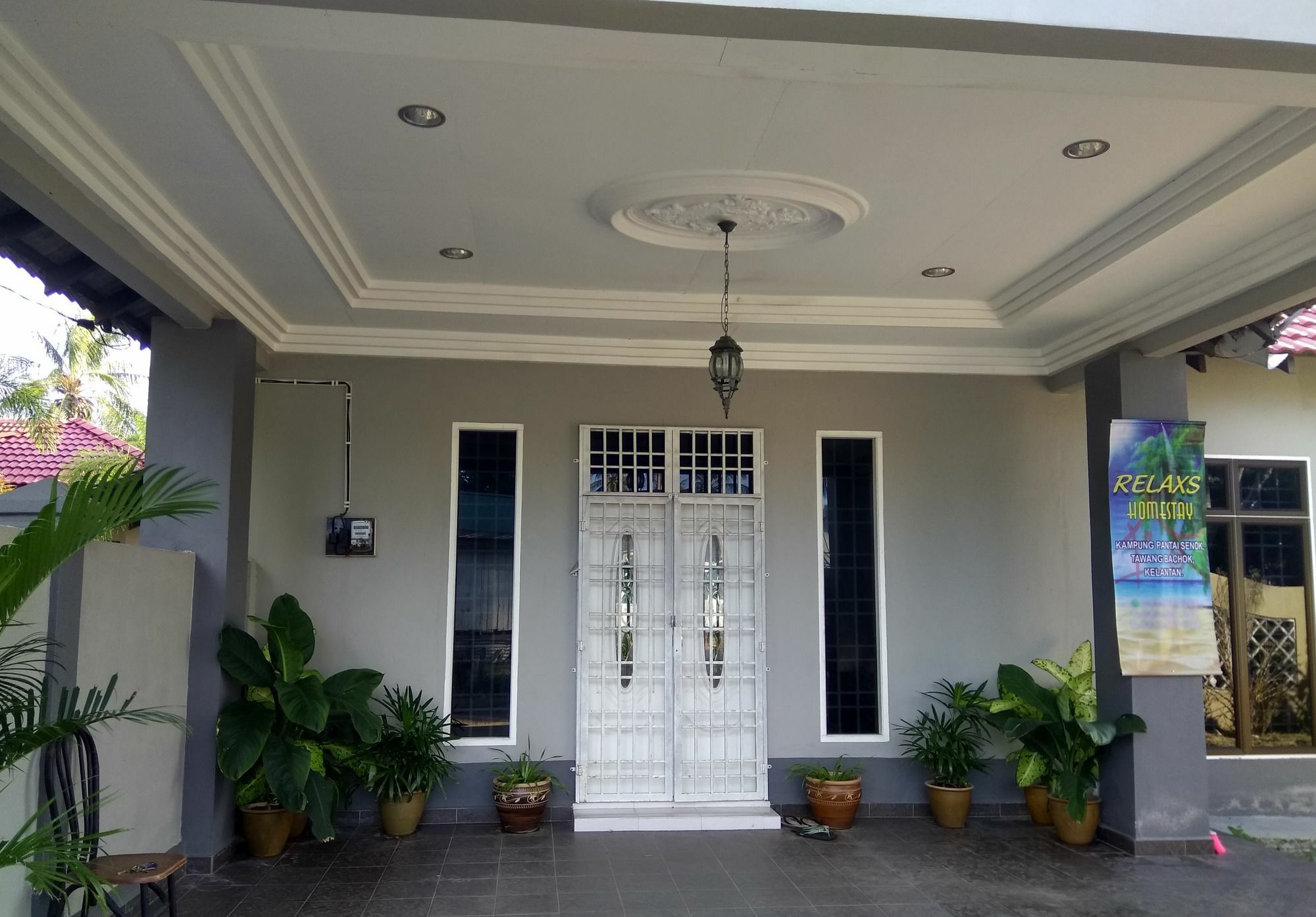 Relaxs Homestay كوتا بْهارو المظهر الخارجي الصورة
